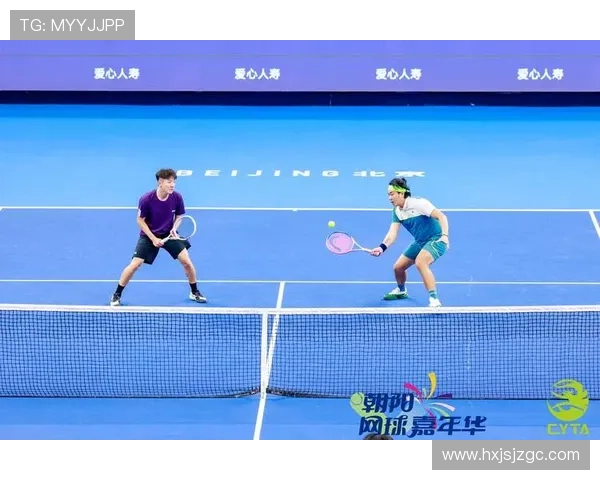 2025年网球赛季精彩纷呈 多位新星崭露头角 赛场竞争日益激烈 2025年网球赛季精彩纷呈 多位新星崭露头角 赛场竞争日益激烈