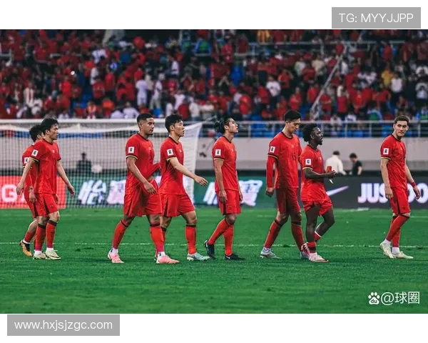 国足世预赛迎关键战主帅调整阵容力争小组出线前景引关注球迷期待